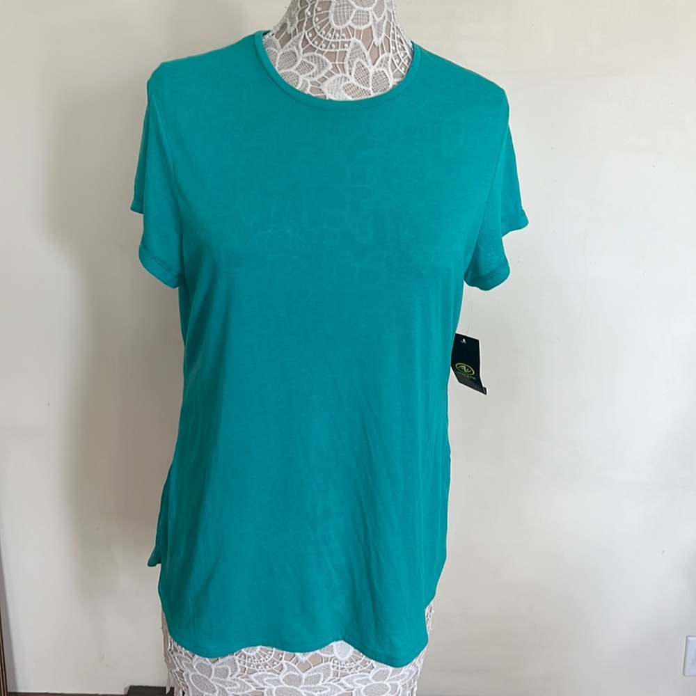 NWT Green Athletic Top